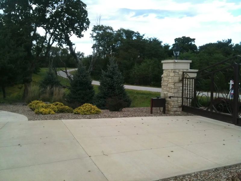 Concrete contractors job near Riverside, IA